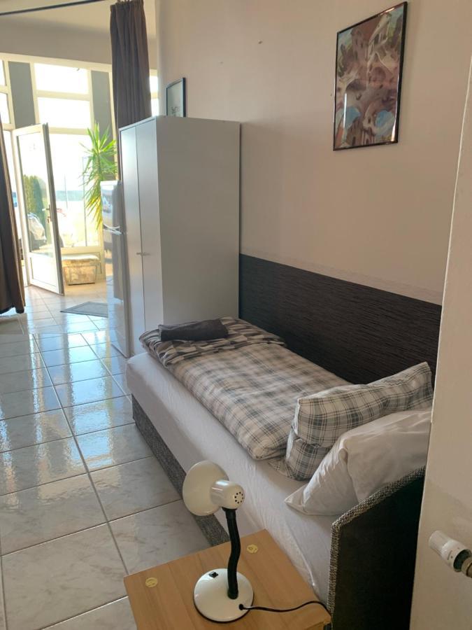 Apartamento Arthaus Roenoek Ronok Exterior foto